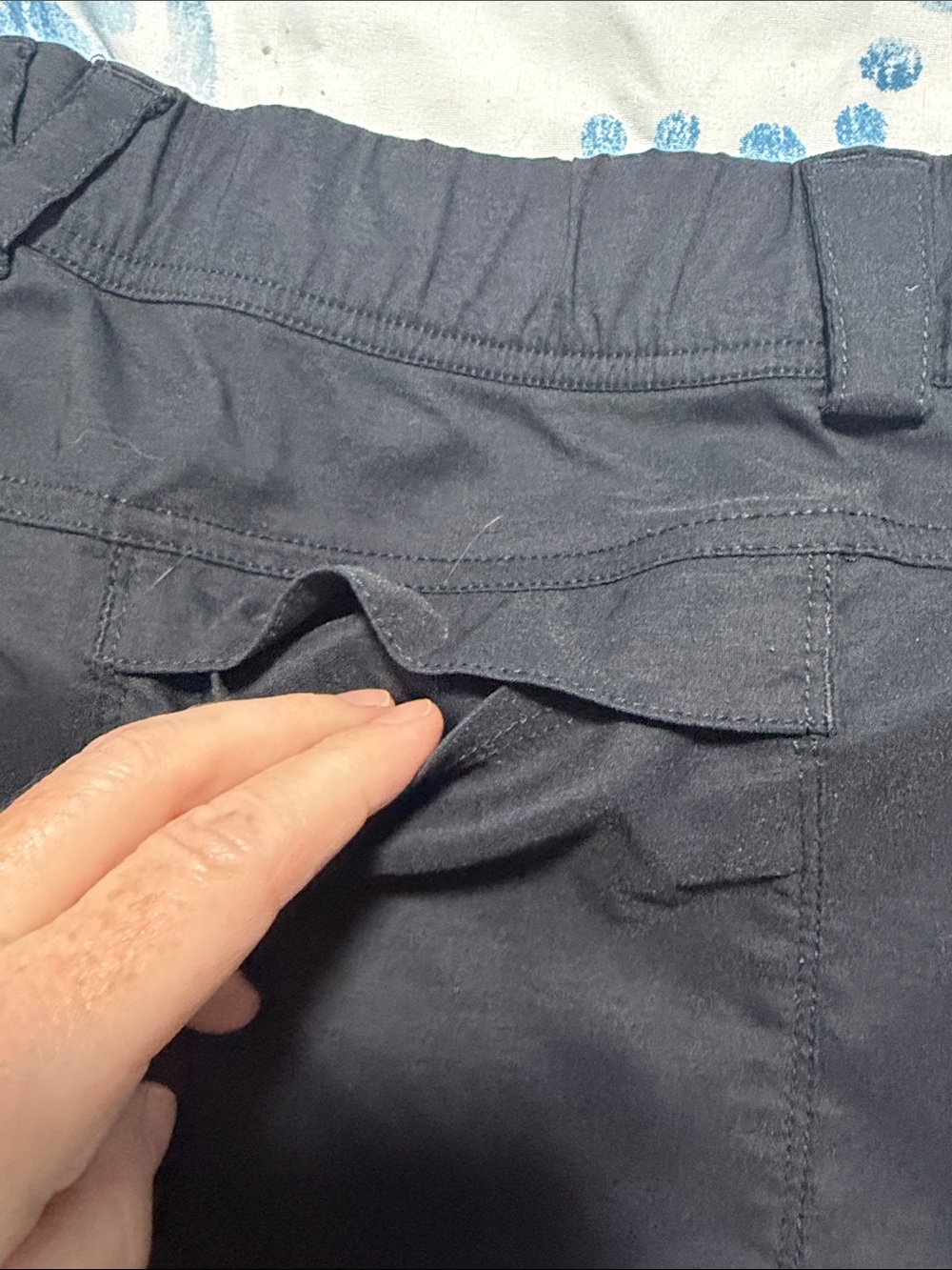 Duluth Trading Co Black Women's Cargo Shorts 16 - Picture 4 of 6
